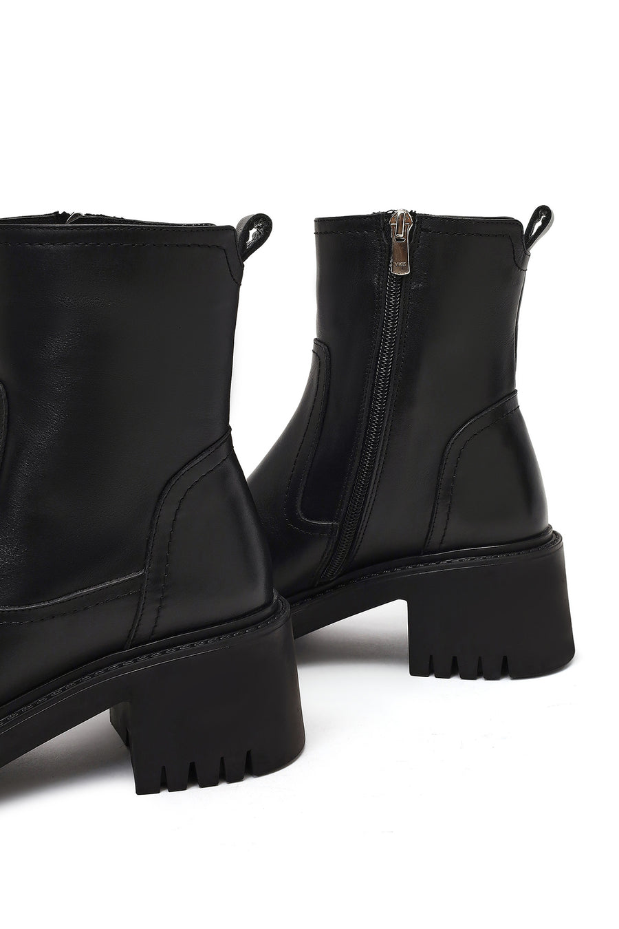 Women's Black Zippered Thick-Soled Leather Boots