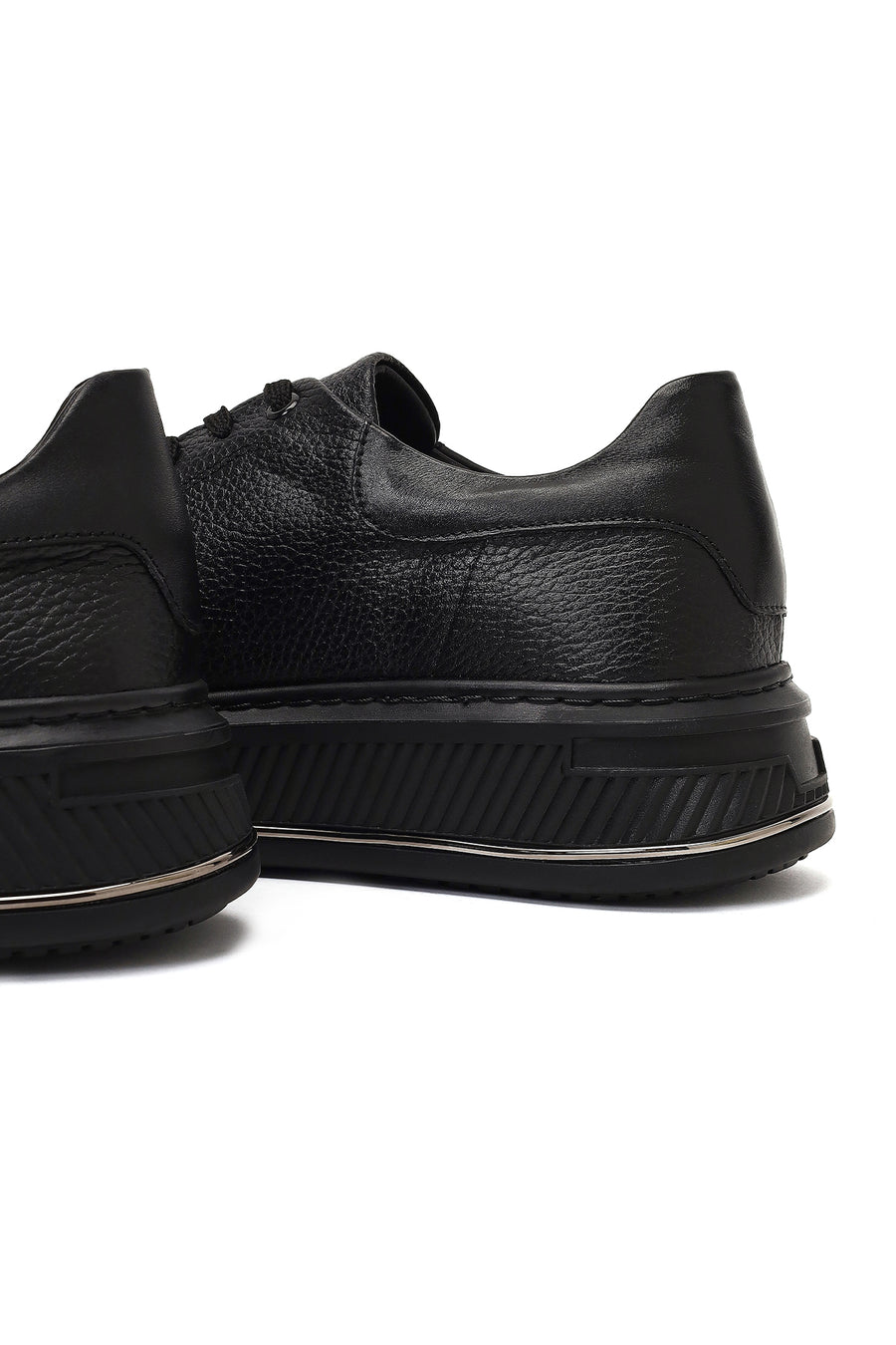Male Black Lace-Up Thick-Soled Leather Sneaker