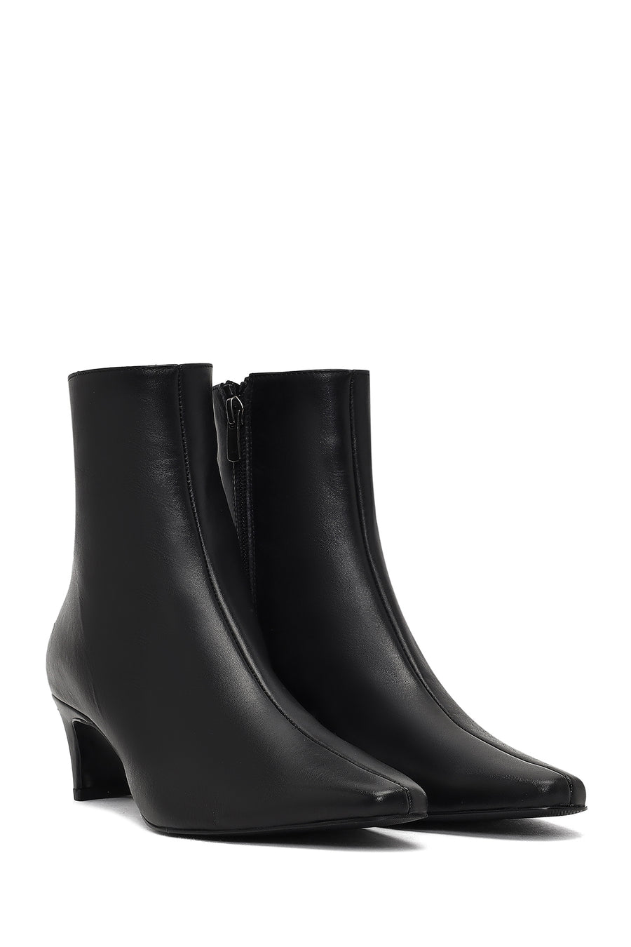 Woman Black Zip Closure Thick-Heeled Leather Boots