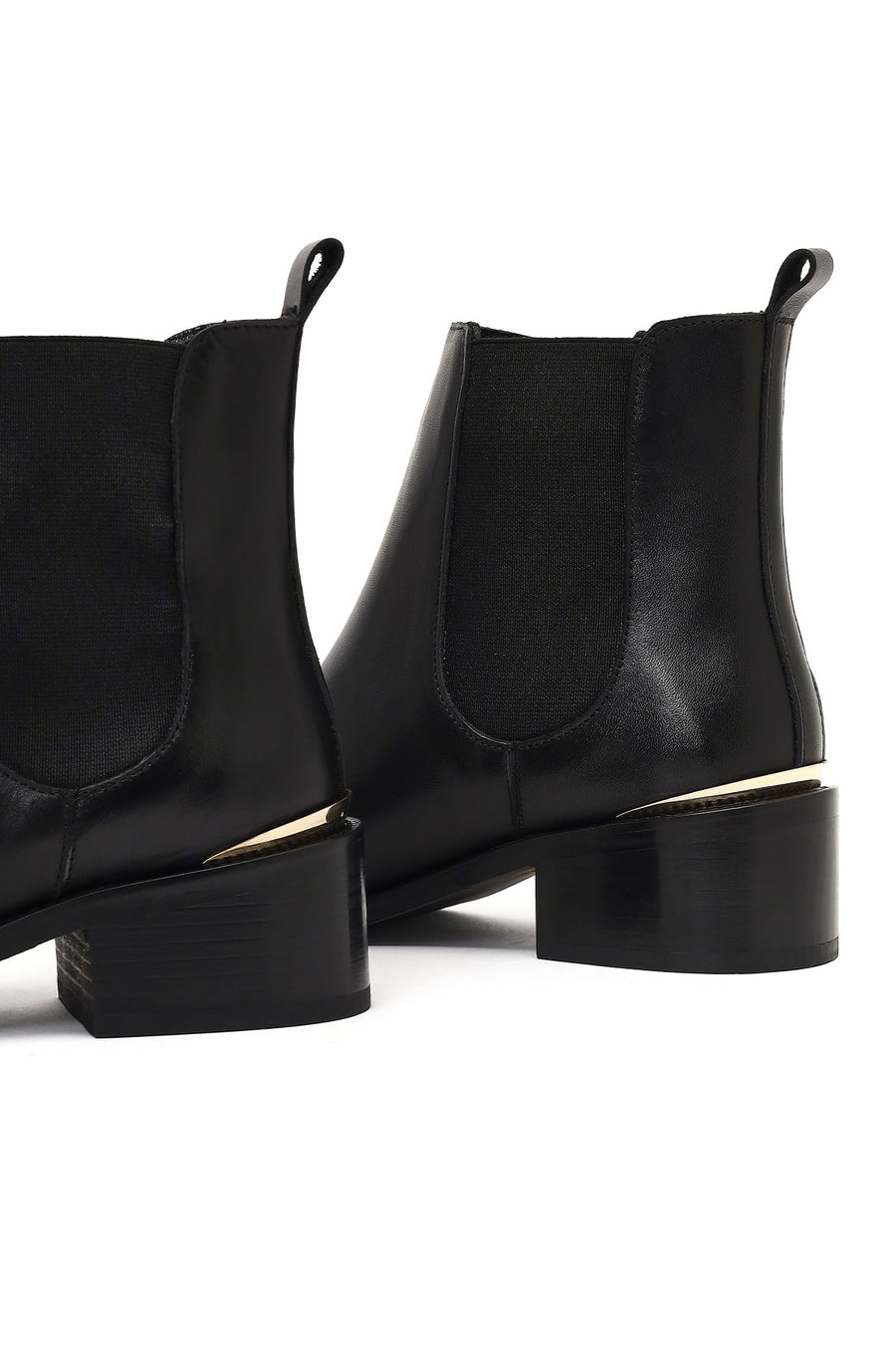 Woman Black Leather Chelsea Boots