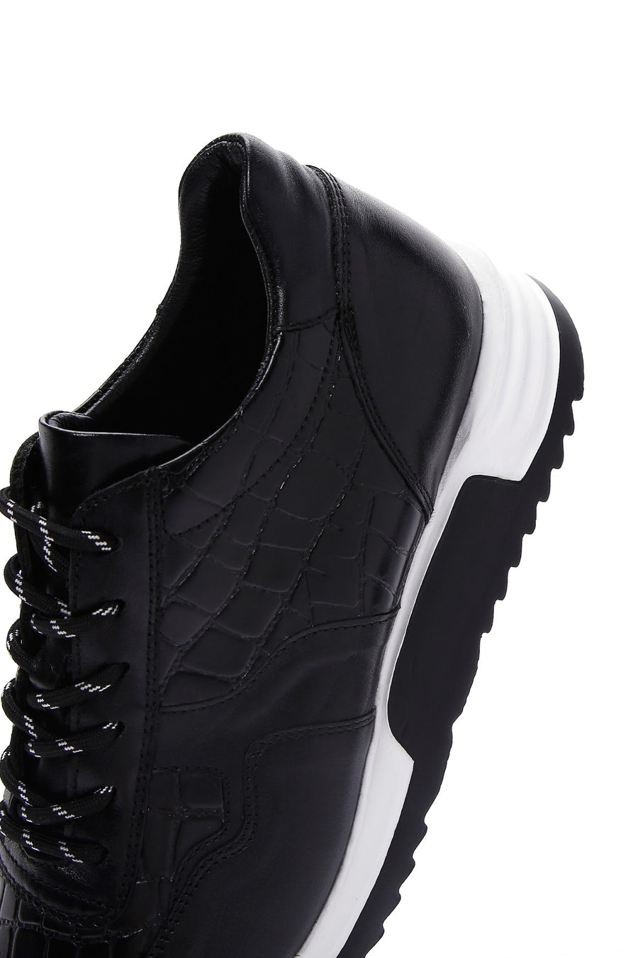 Men's Black Lace-up Leather Sneaker