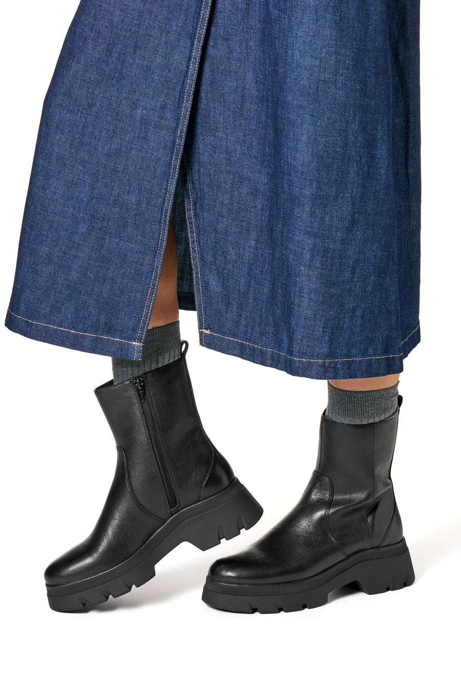 Geox Women Black D Pluette Zippered Thick Sole Leather Boot