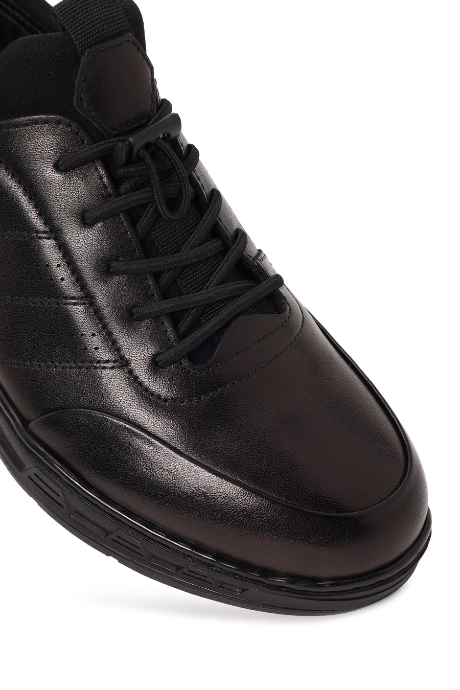 Derimod Fly Erkek Siyah Bağcıklı Kalın Tabanlı Deri Casual Sneaker