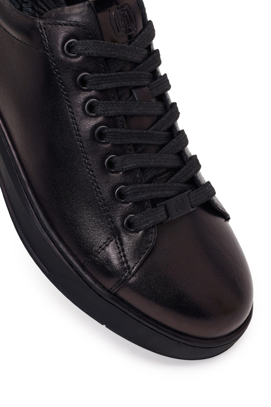 Derimod Fly Erkek Siyah Bağcıklı Kalın Tabanlı Deri Sneaker