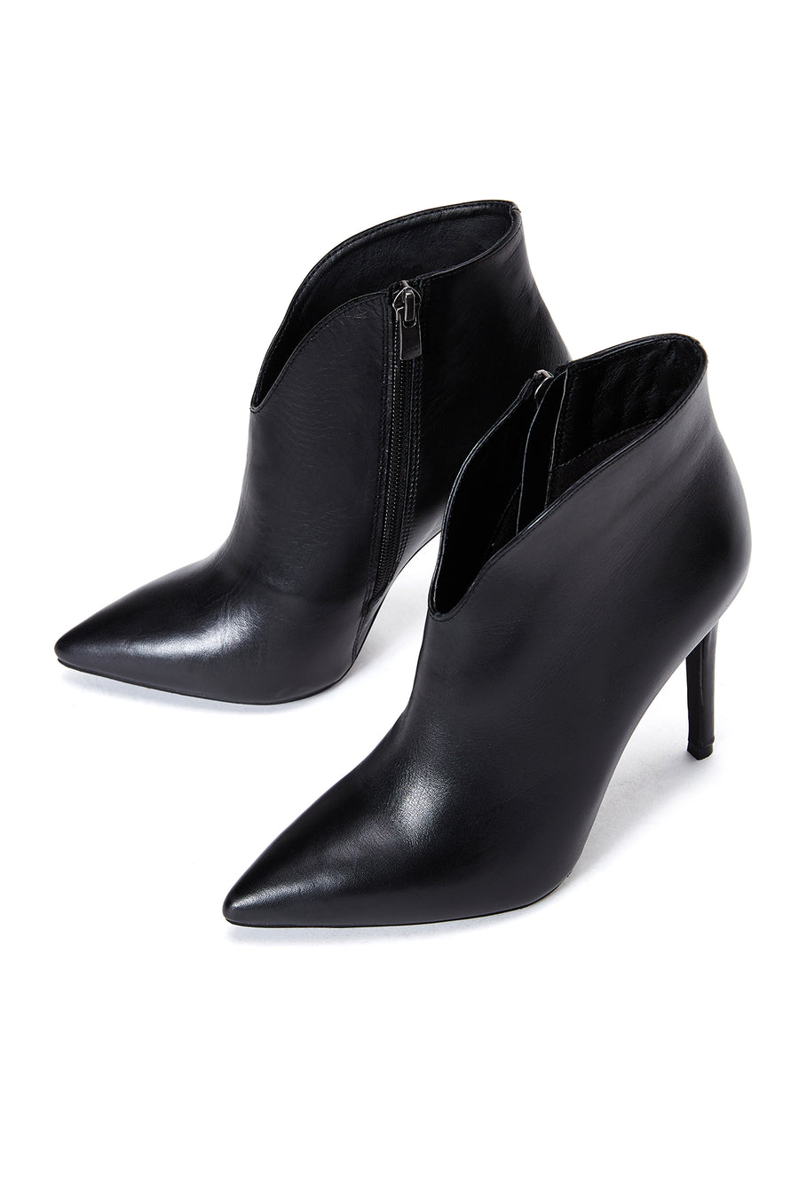 Women's Black Leather Heeled Classic Bootie