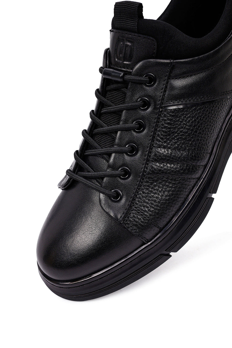 Male Black Lace-up Leather Casual Sneaker