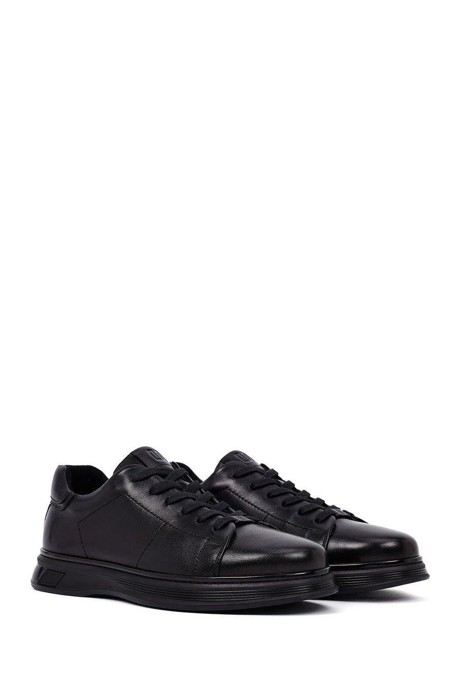 Male Black Lace-up Leather Casual Sneaker