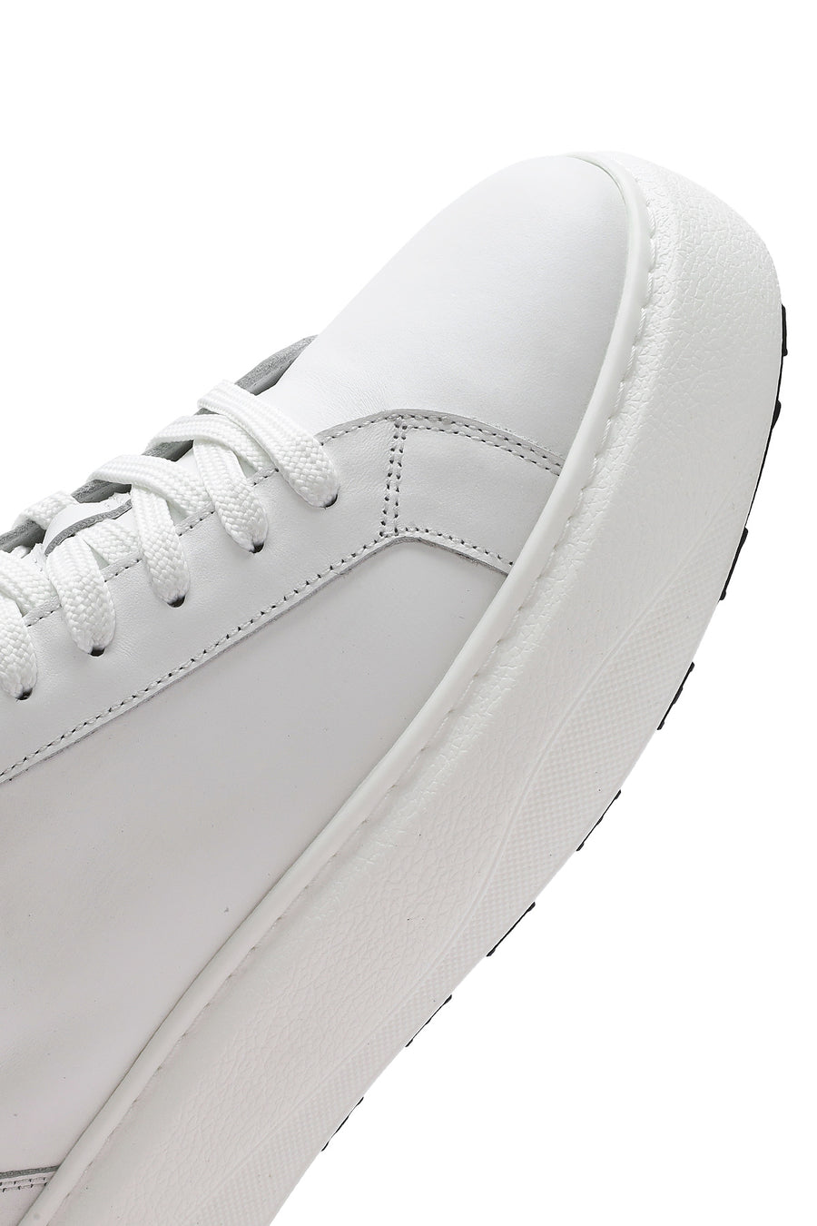 Erkek Beyaz Bağcıklı Kalın Tabanlı Deri Sneaker