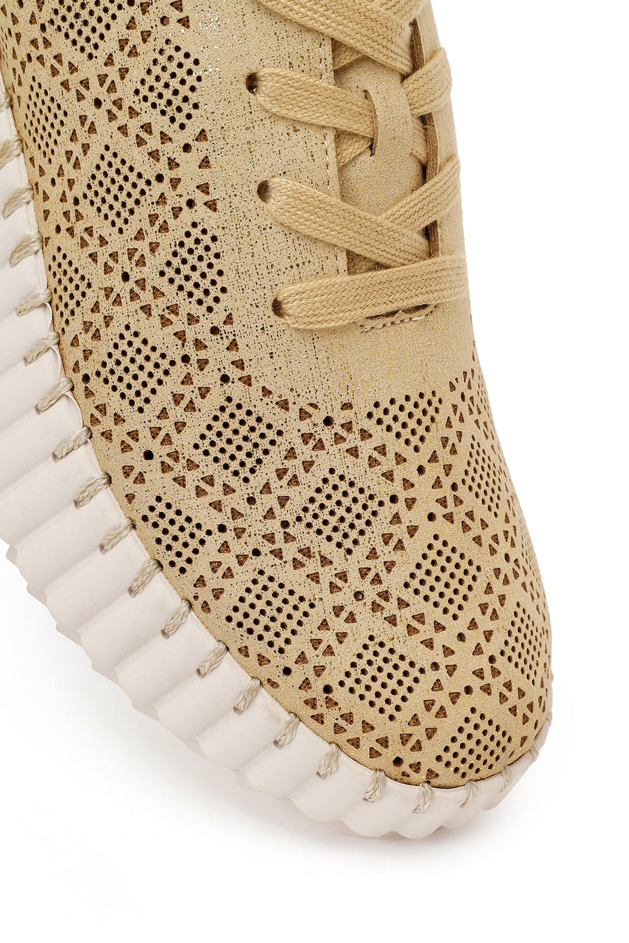 Kadın Altın Bağcıklı Kalın Tabanlı Desenli Sneaker