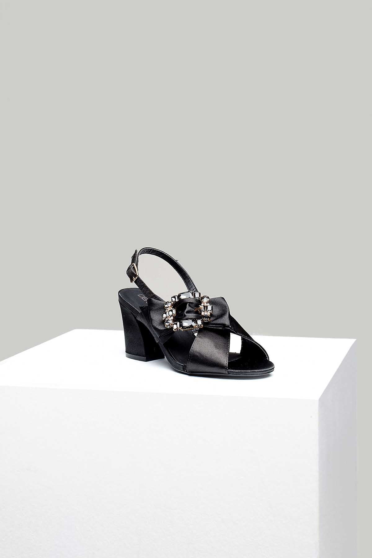 Complete the Look by Purchasing Together!