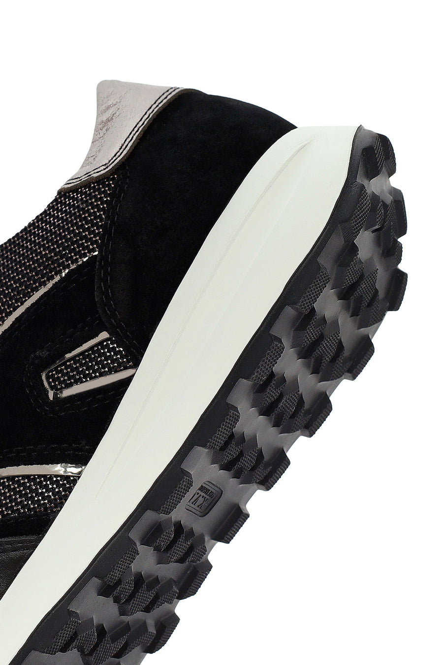 Woman Black Lace-Up Thick Sole Leather Sneakers