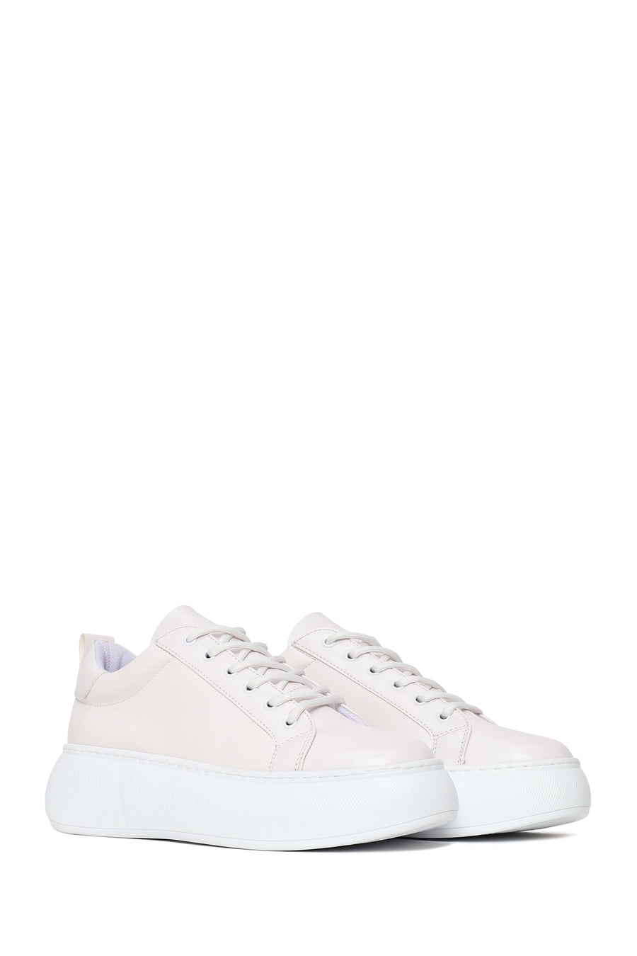 Woman White Lace-Up Chunky Sneaker