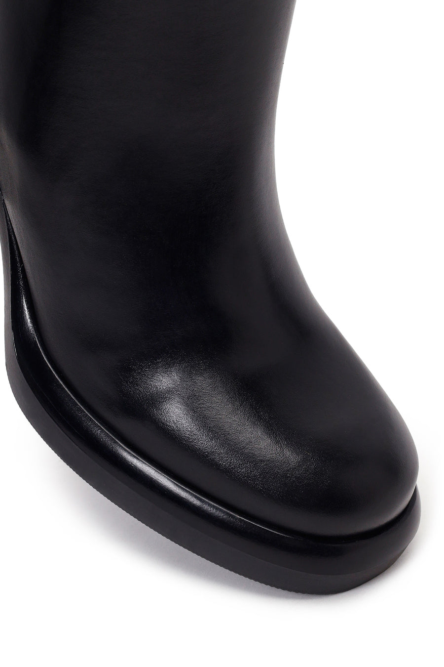 Woman Black Zip Closure Thick-Heeled Leather Boots