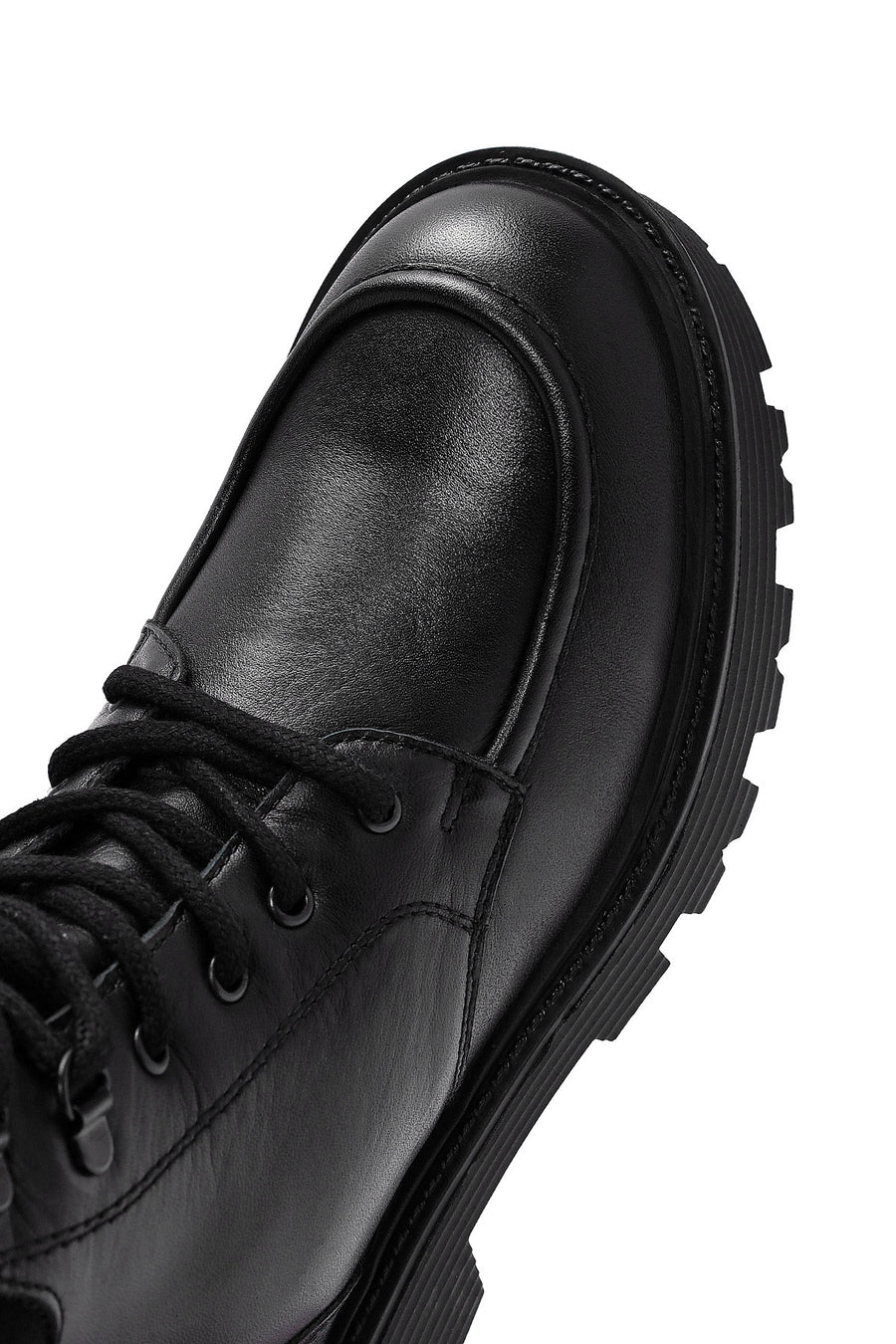 
Men's Black Lace-up Leather Boot
