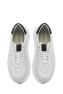 Kadın Beyaz Bağcıklı Kalın Tabanlı Deri Sneaker | Derimod