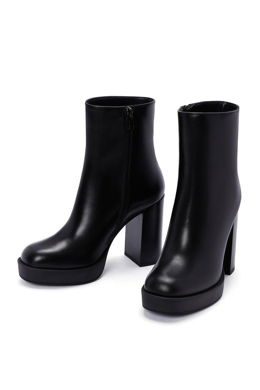 Women's Black Zippered Thick Heeled Leather Boots