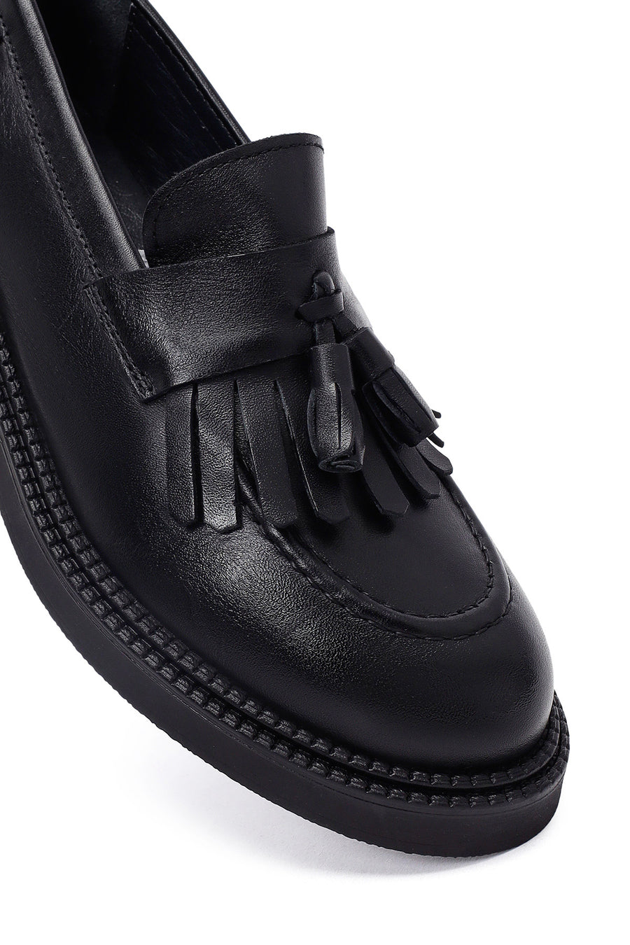 Woman Black Tasselled Leather Masculine Loafer