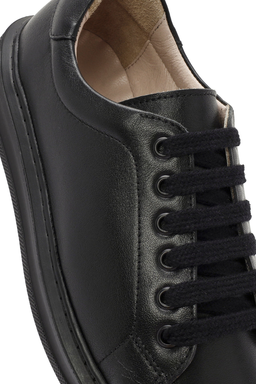 Kadın Siyah Bağcıklı Deri Sneaker