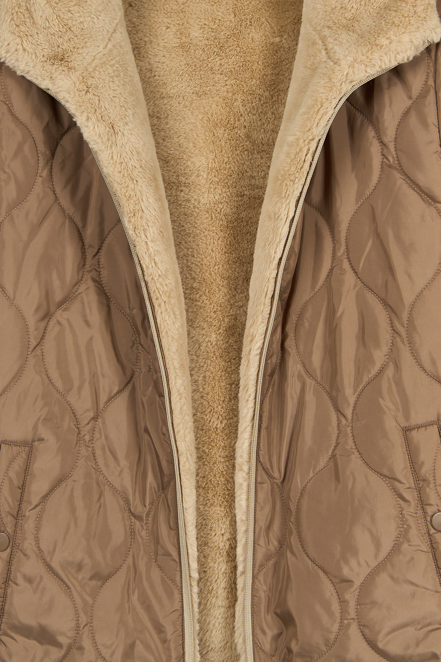 Tahoe Woman Mink Reversible Hooded Oversize Teddy Coats
