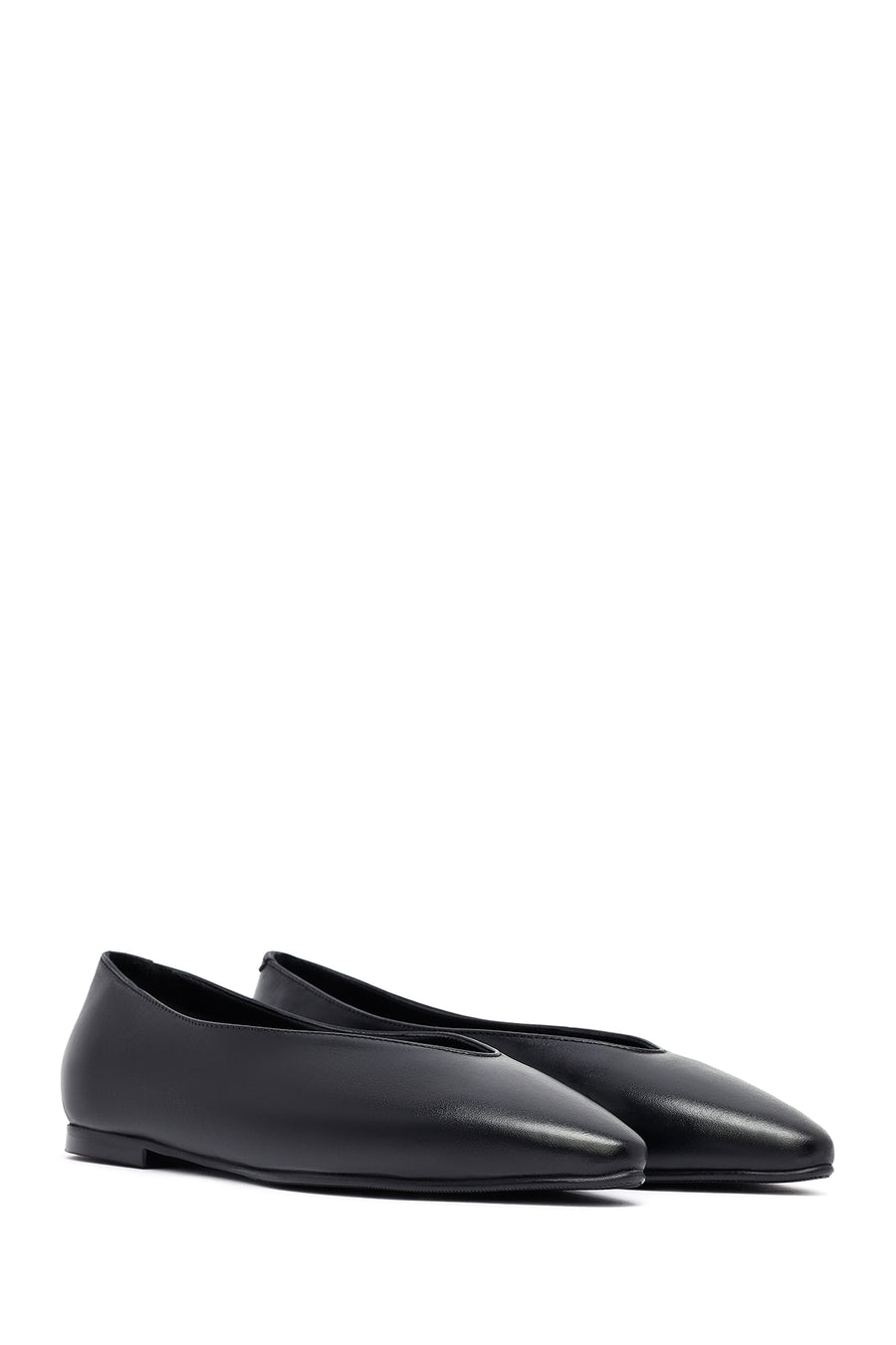Woman Black Leather Babet