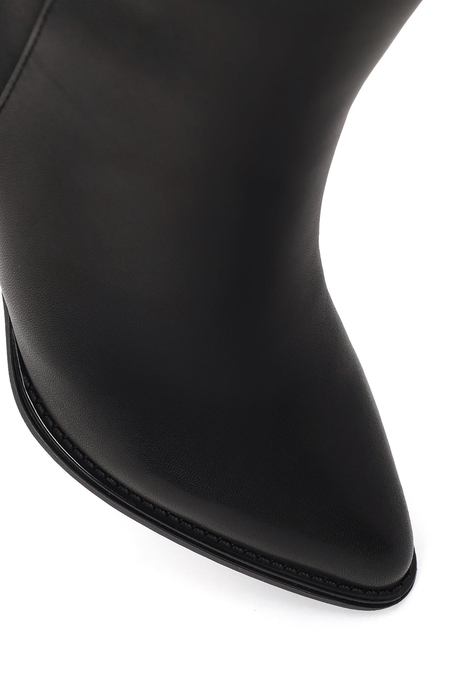 Woman Black Chunky Heeled Zip Closure Leather Boots