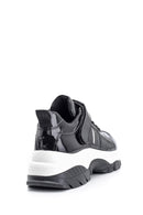 Kadın Yüksek Tabanlı Rugan Detaylı Sneaker | Derimod