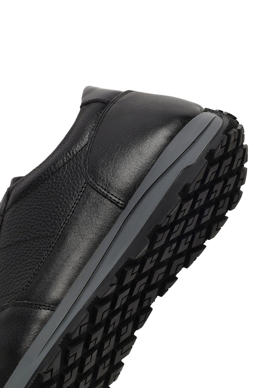 Men's Black Lace-Up Leather Casual Sneaker