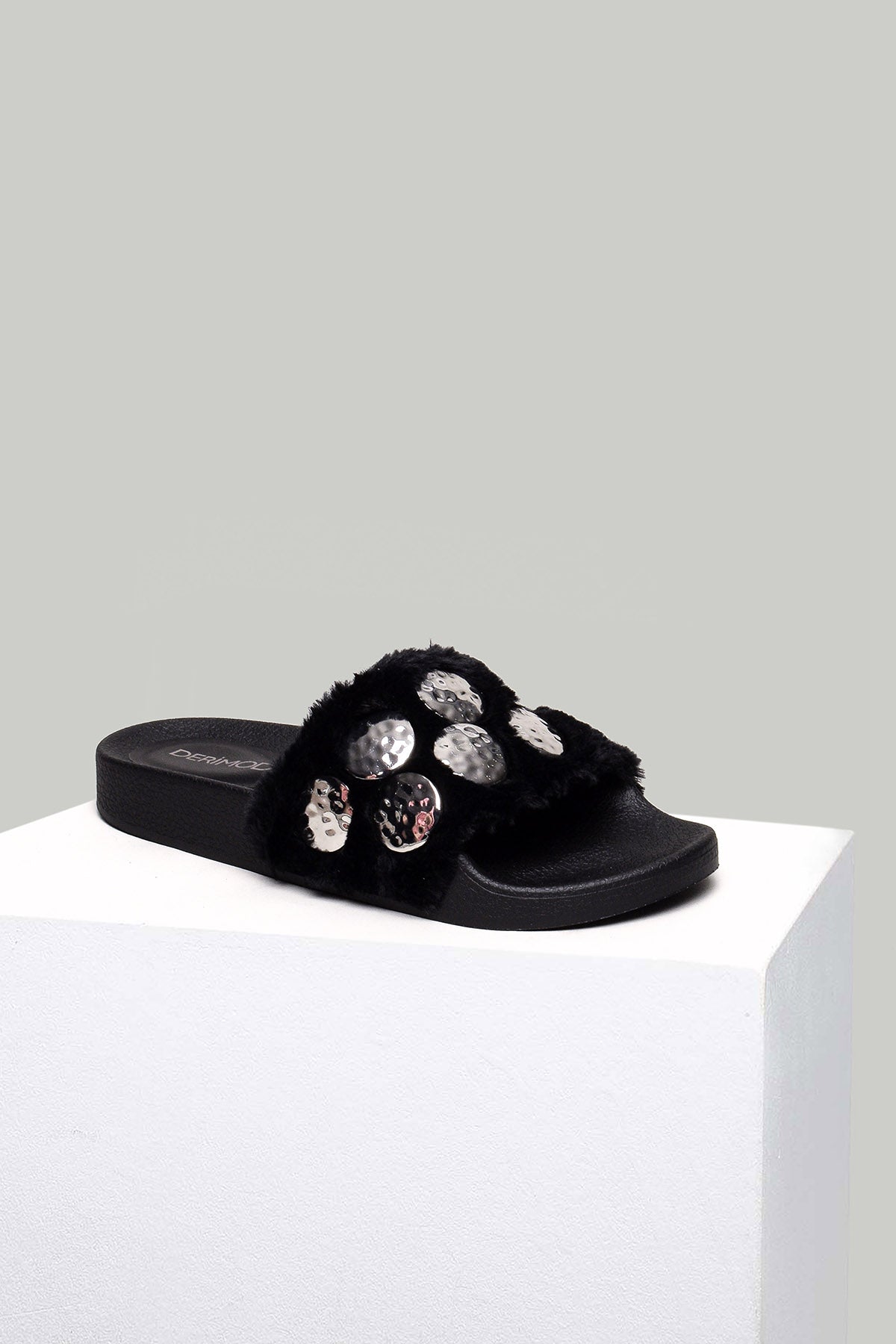 Complete the Look by Purchasing Together!