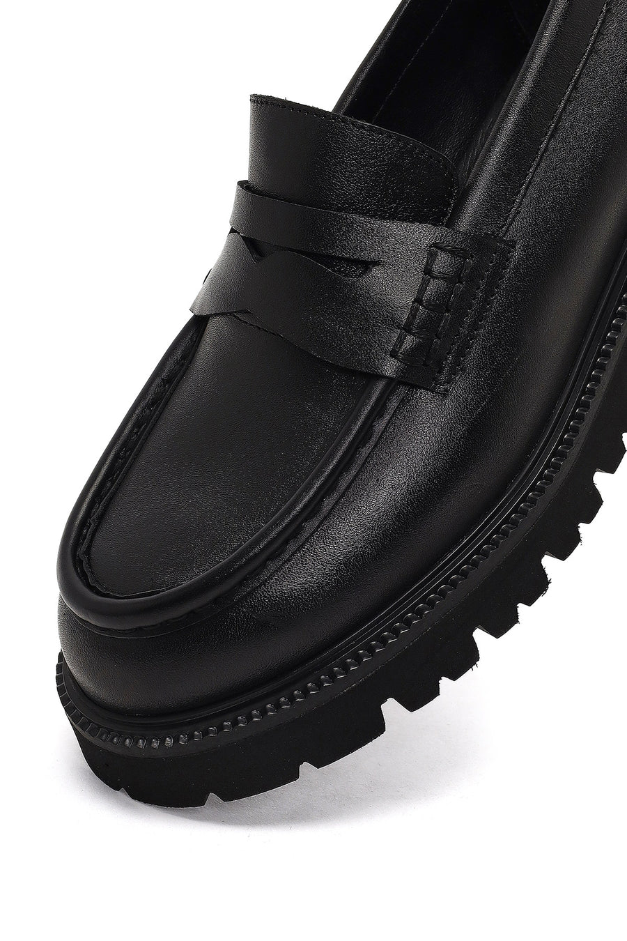 Woman Black Thick-Soled Leather Masculine Loafer