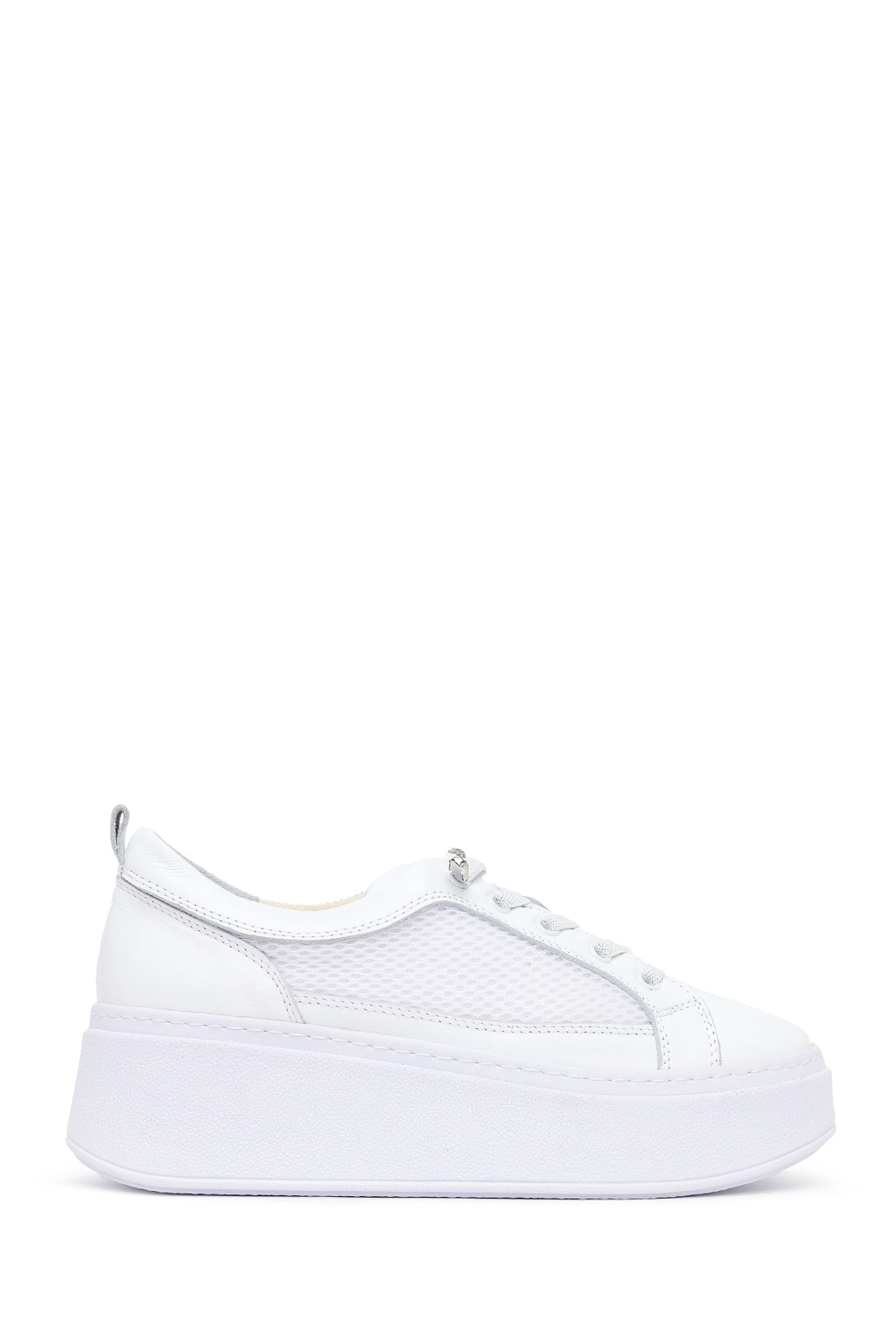 Kadın Beyaz Bağcıklı Kalın Tabanlı Deri Sneaker