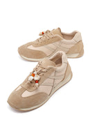 Woman Beige Lace-up Charm Leather Sneaker | Derimod