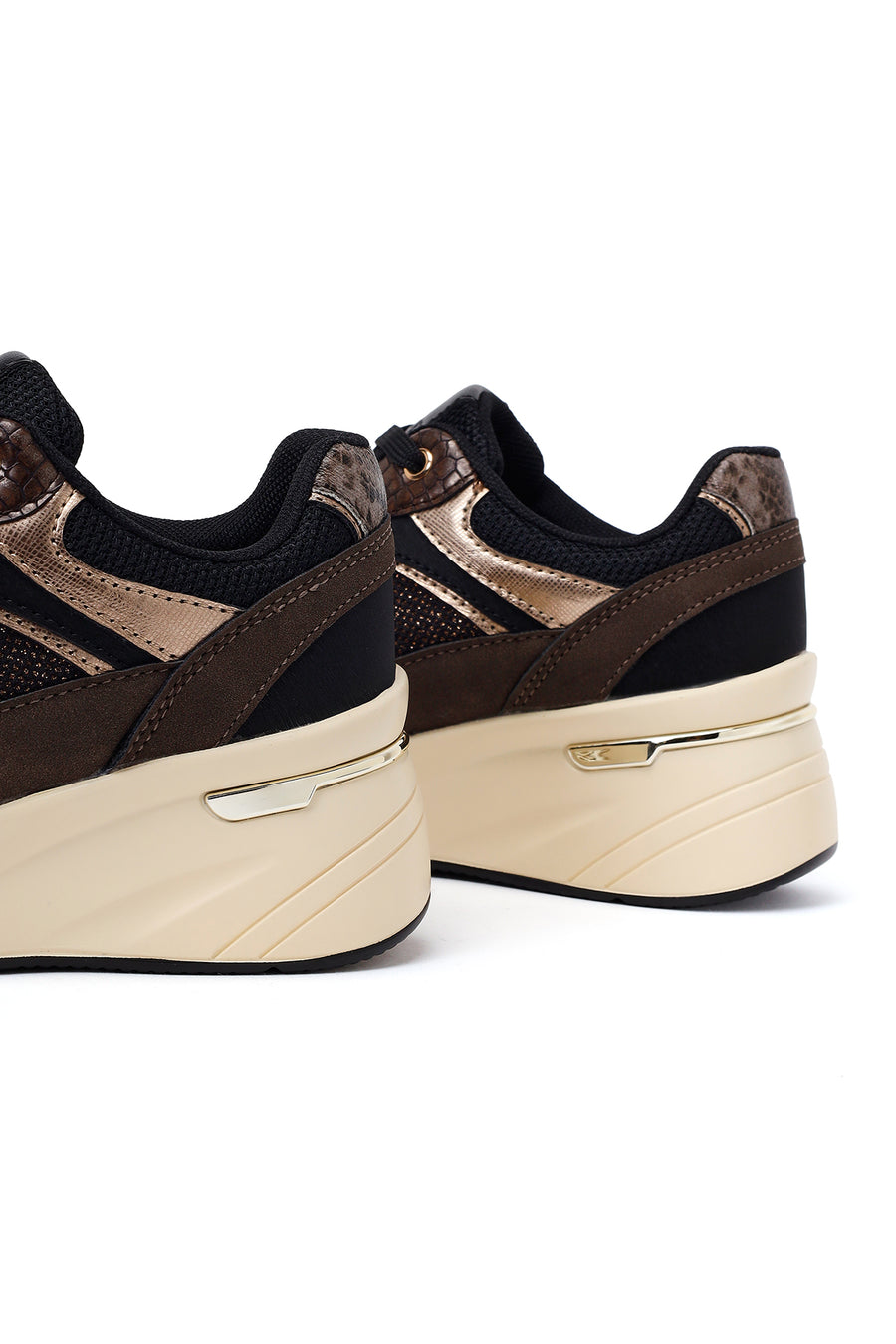 Woman Brown Lace-Up Wedge Sneaker