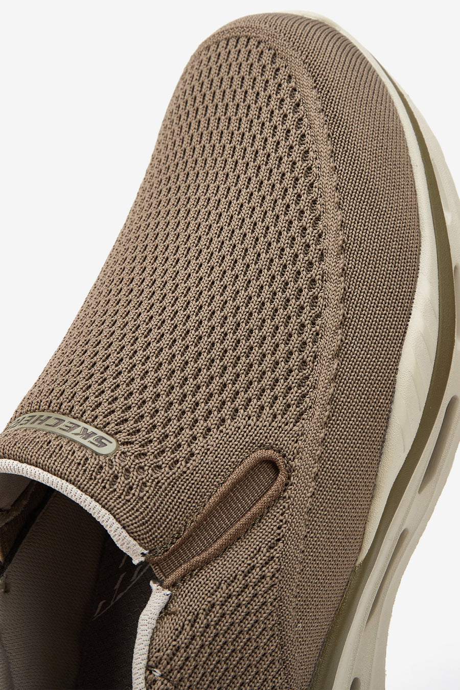 Skechers Men's Beige Arch Fit Orvan - Gyoda Sneaker