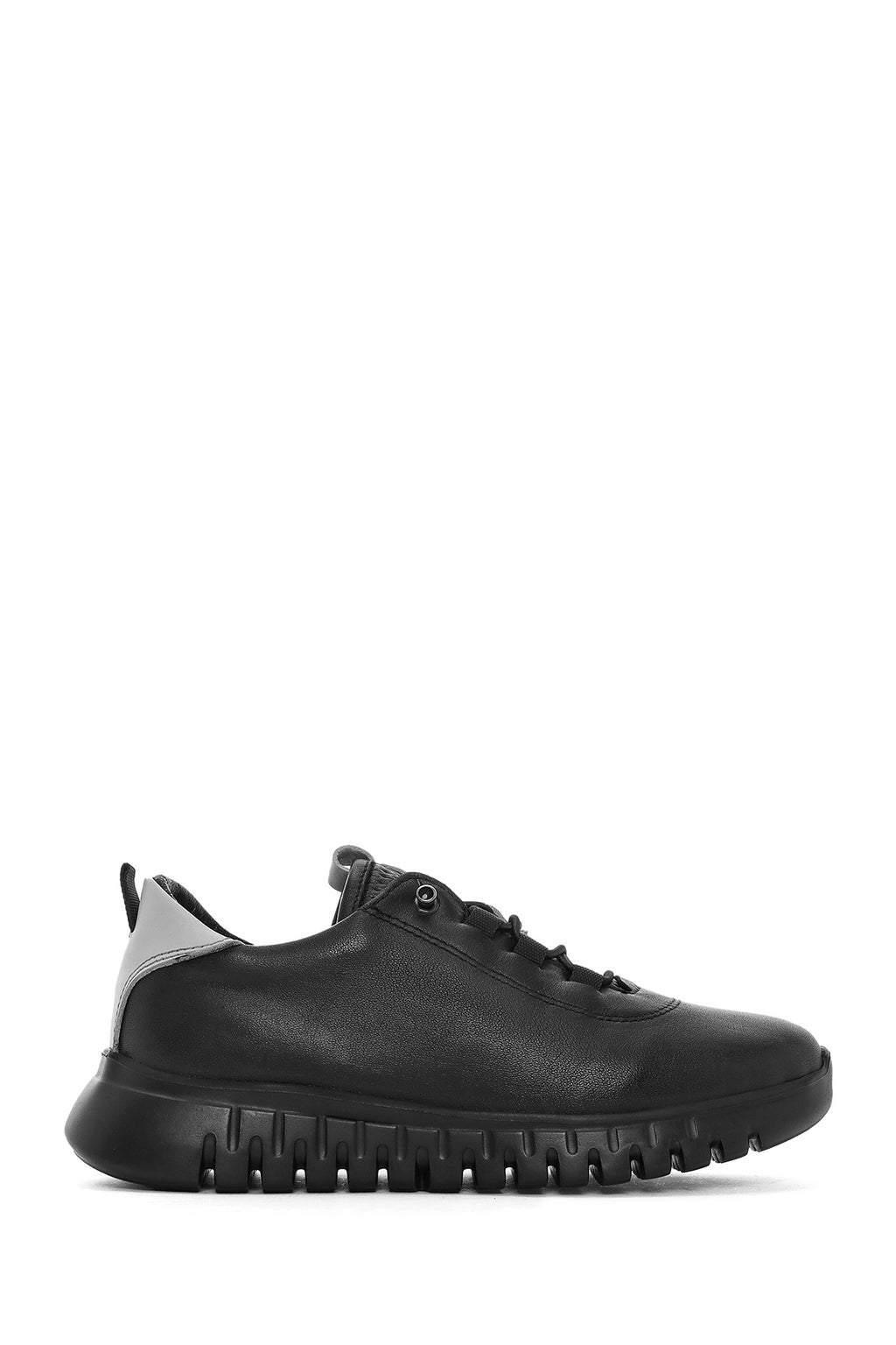 Kadın Siyah Bağcıklı Deri Sneaker