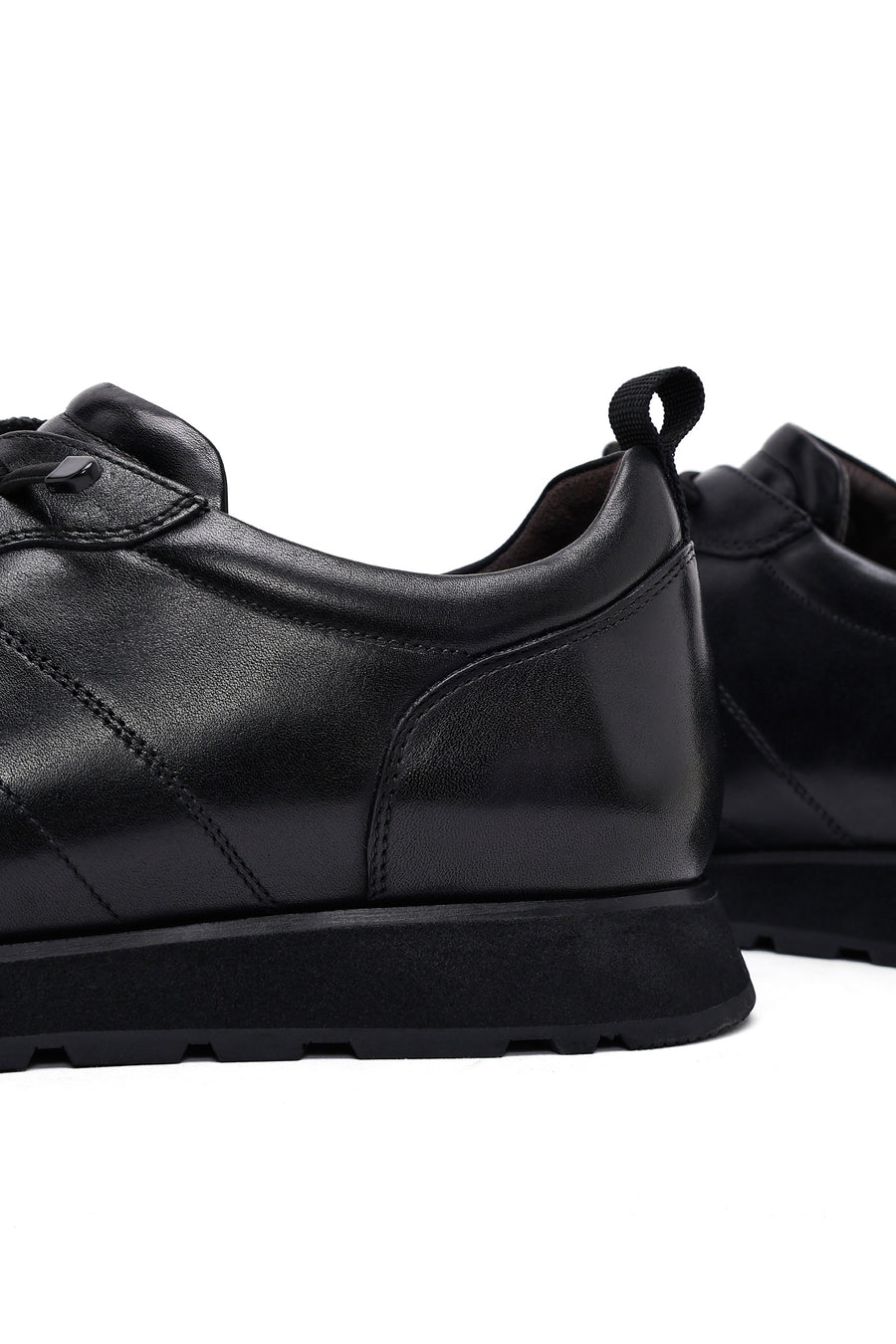 Men's Black Lace-Up Leather Casual Sneakers