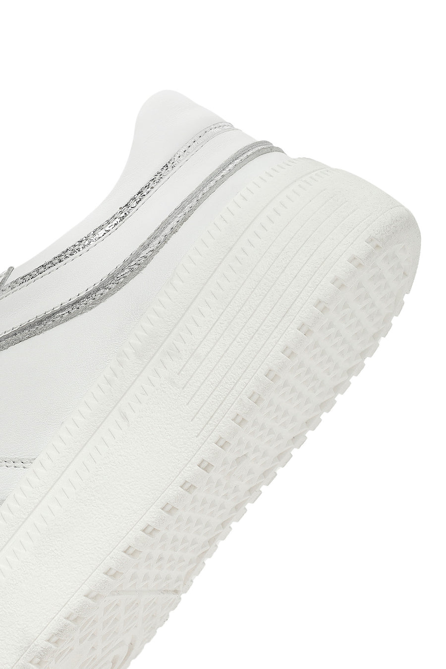Woman White Laced Thick Sole Leather Sneakers