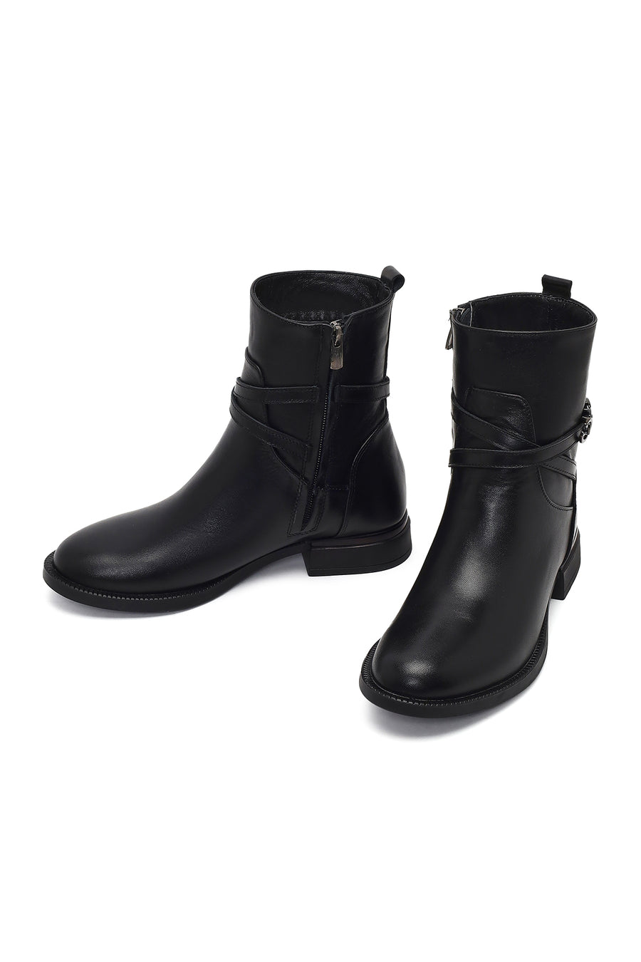 Woman Black Zip Closure Buckled Leather Boots