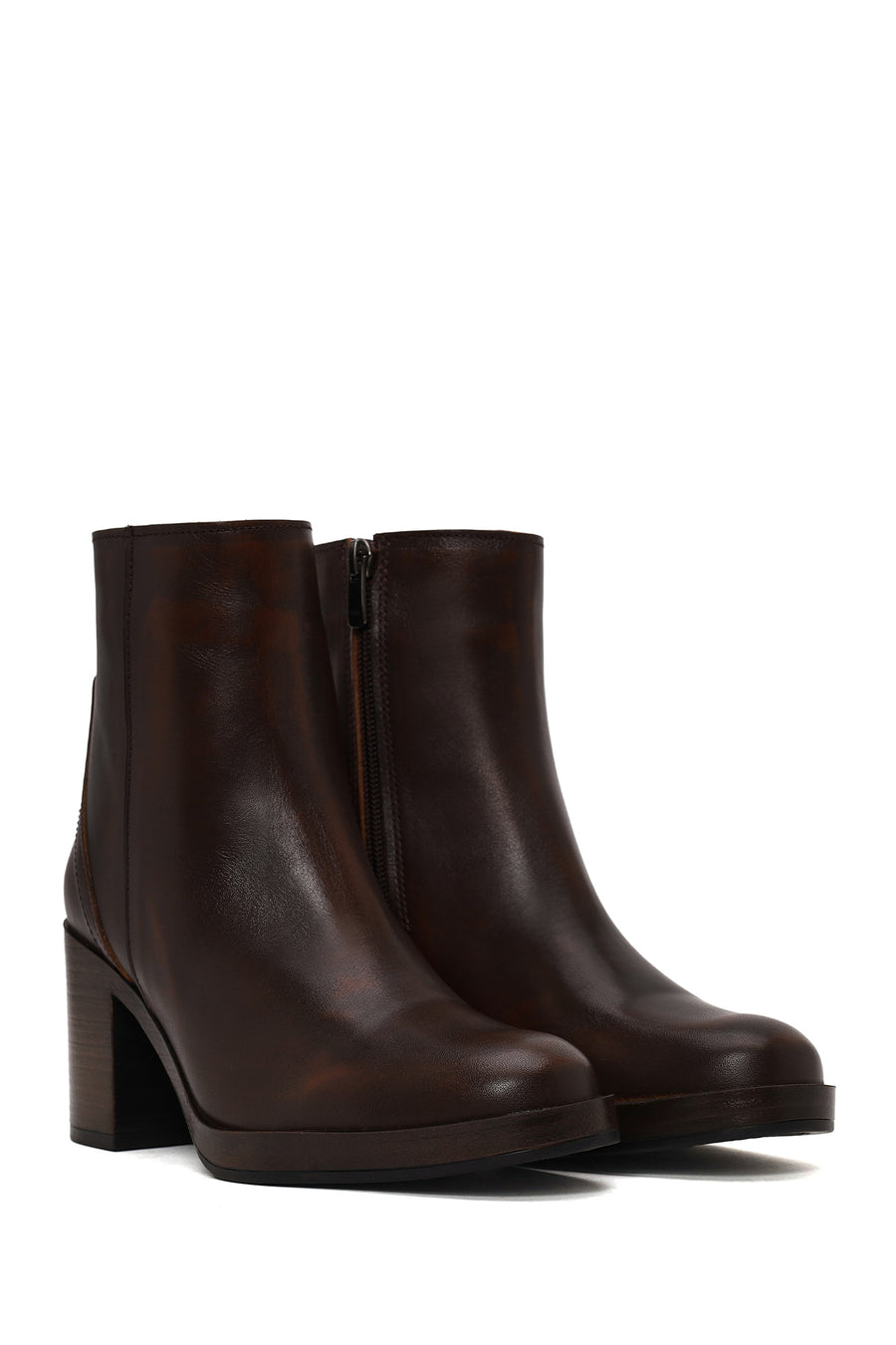 Woman Brown Zip Closure Chunky-Heeled Leather Boots