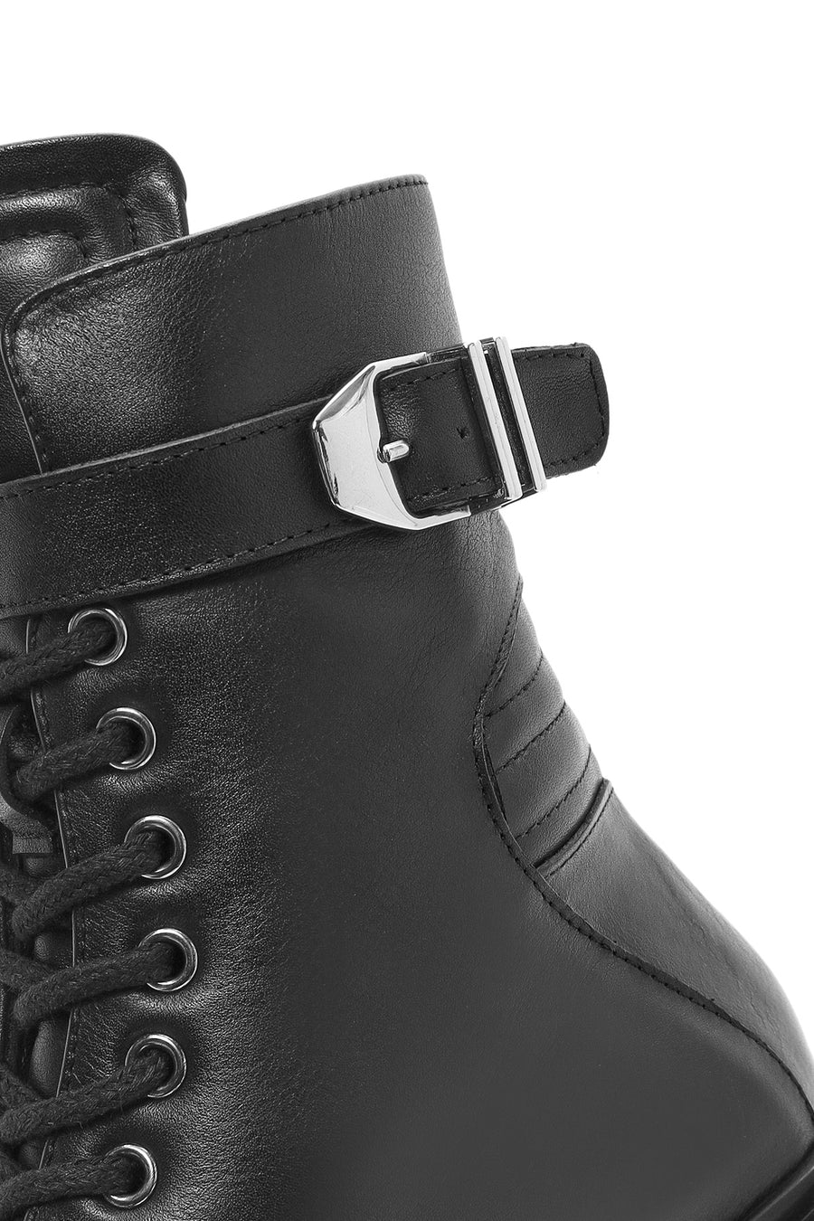 Woman Black Zippered Leather Postal Boots