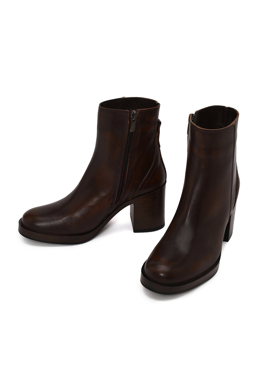 Woman Brown Zip Closure Chunky-Heeled Leather Boots