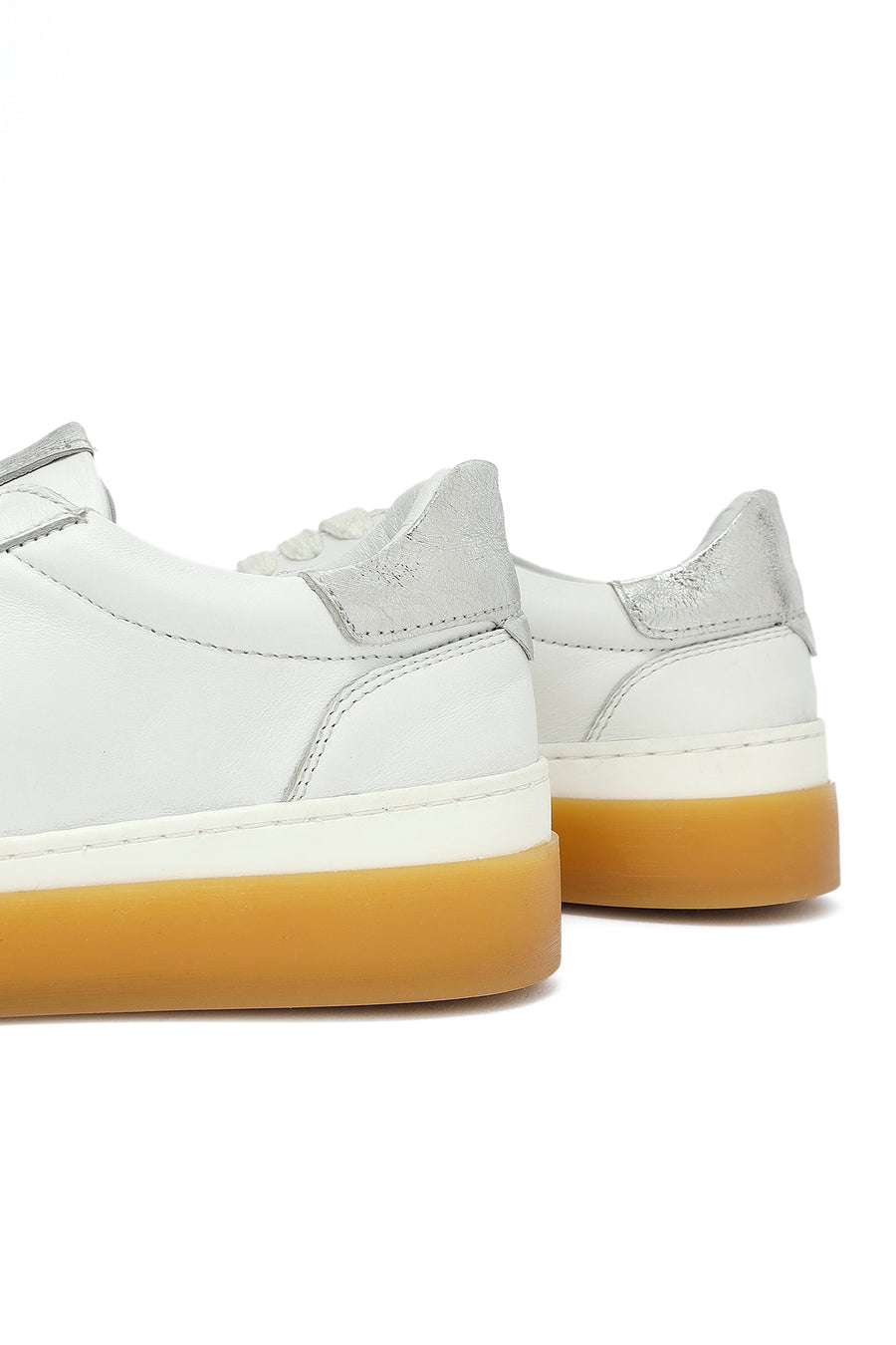 Woman White Laced Leather Sneakers