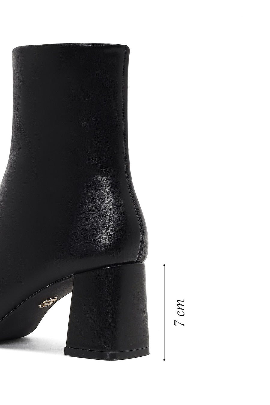 Woman Black Zip Closure Chunky-Heeled Boots