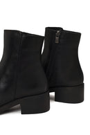 Woman Black Zip Closure Short Thick-heeled Leather Boots | Derimod