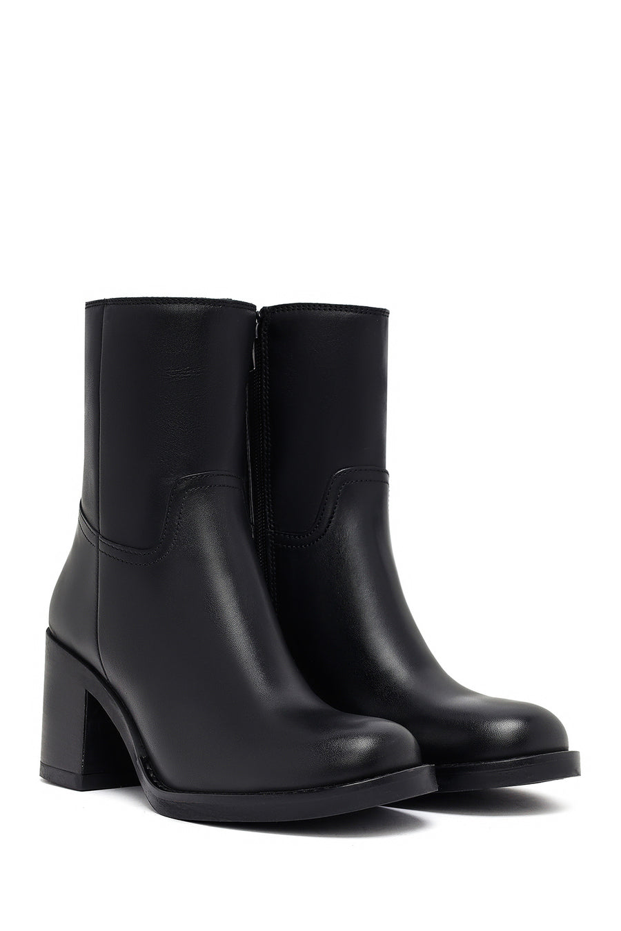 Women's Black Zippered Thick Heeled Leather Boot