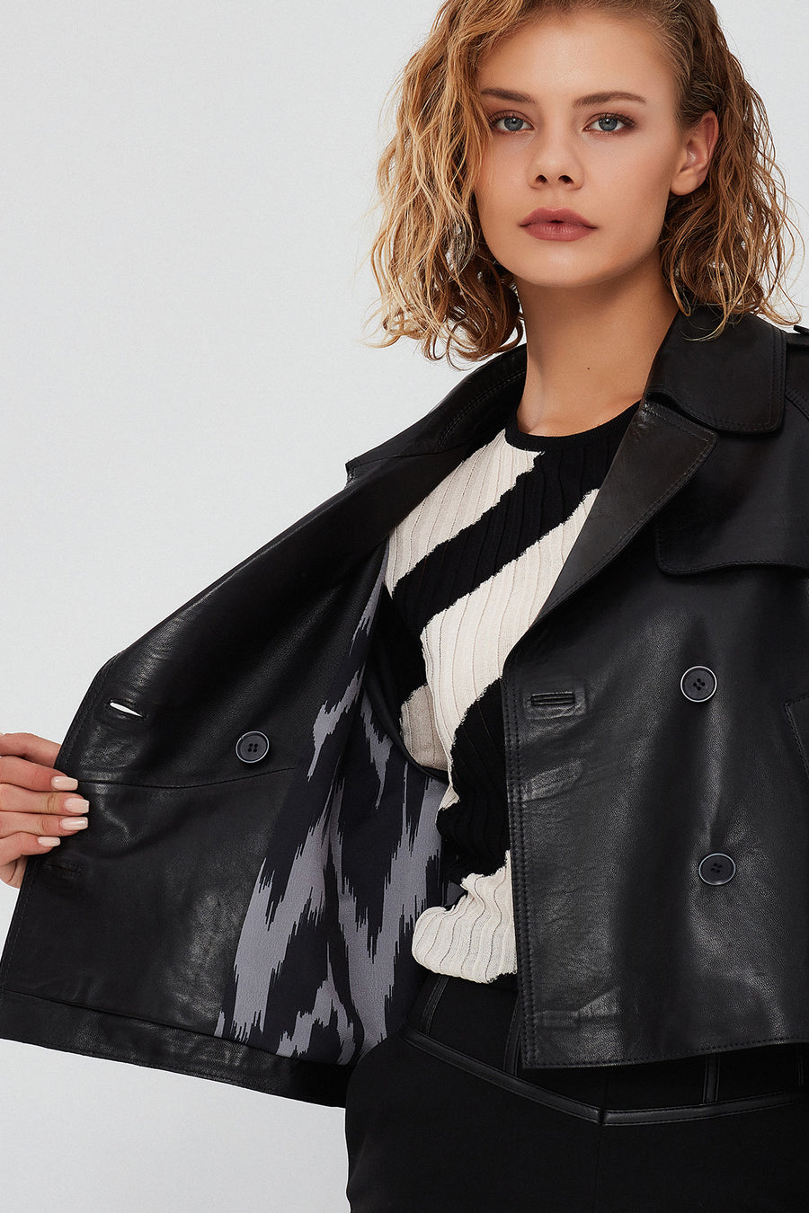 Tracy Women's Black Oversize Short Leather Coat
