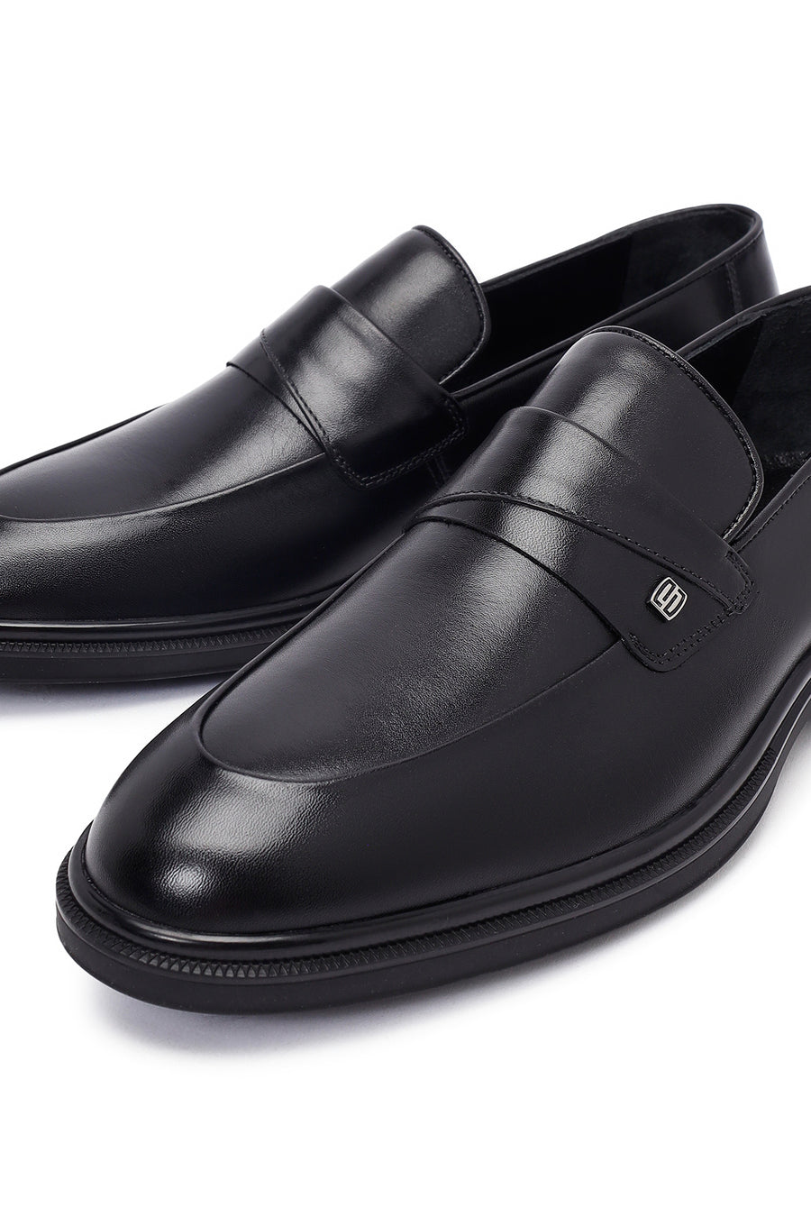Male Black Leather Classic Loafer