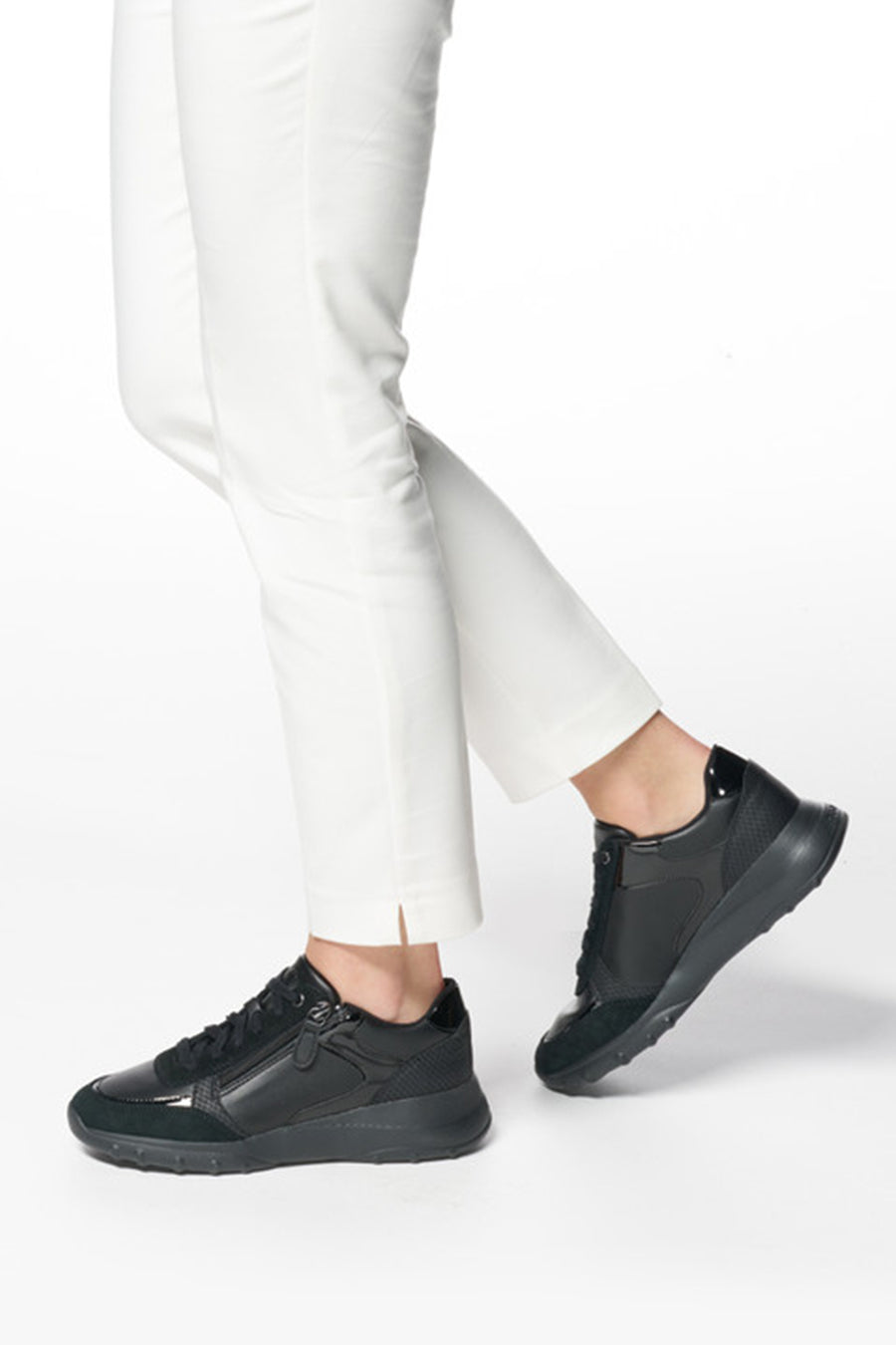 
Geox Women's Black Lace-Up Thick Sole Leather Sneaker

