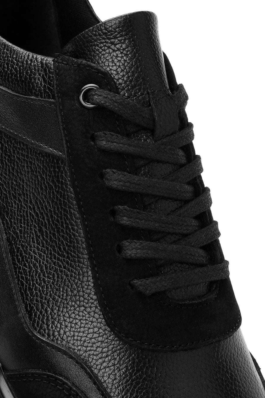 Men's Black Lace-up Thick-Sole Leather Casual Sneaker