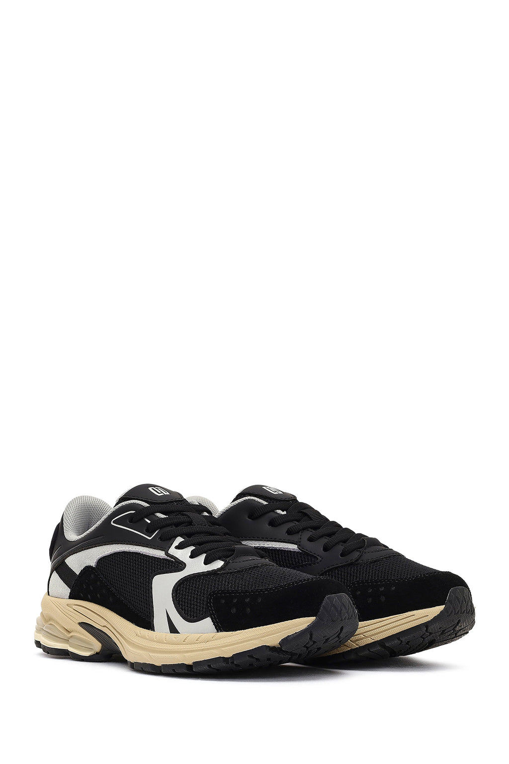 Derimod Studio Kadın Siyah Bağcıklı Kalın Tabanlı Sneaker