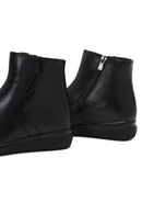 Woman Black Zip Closure Leather Comfort Boots | Derimod